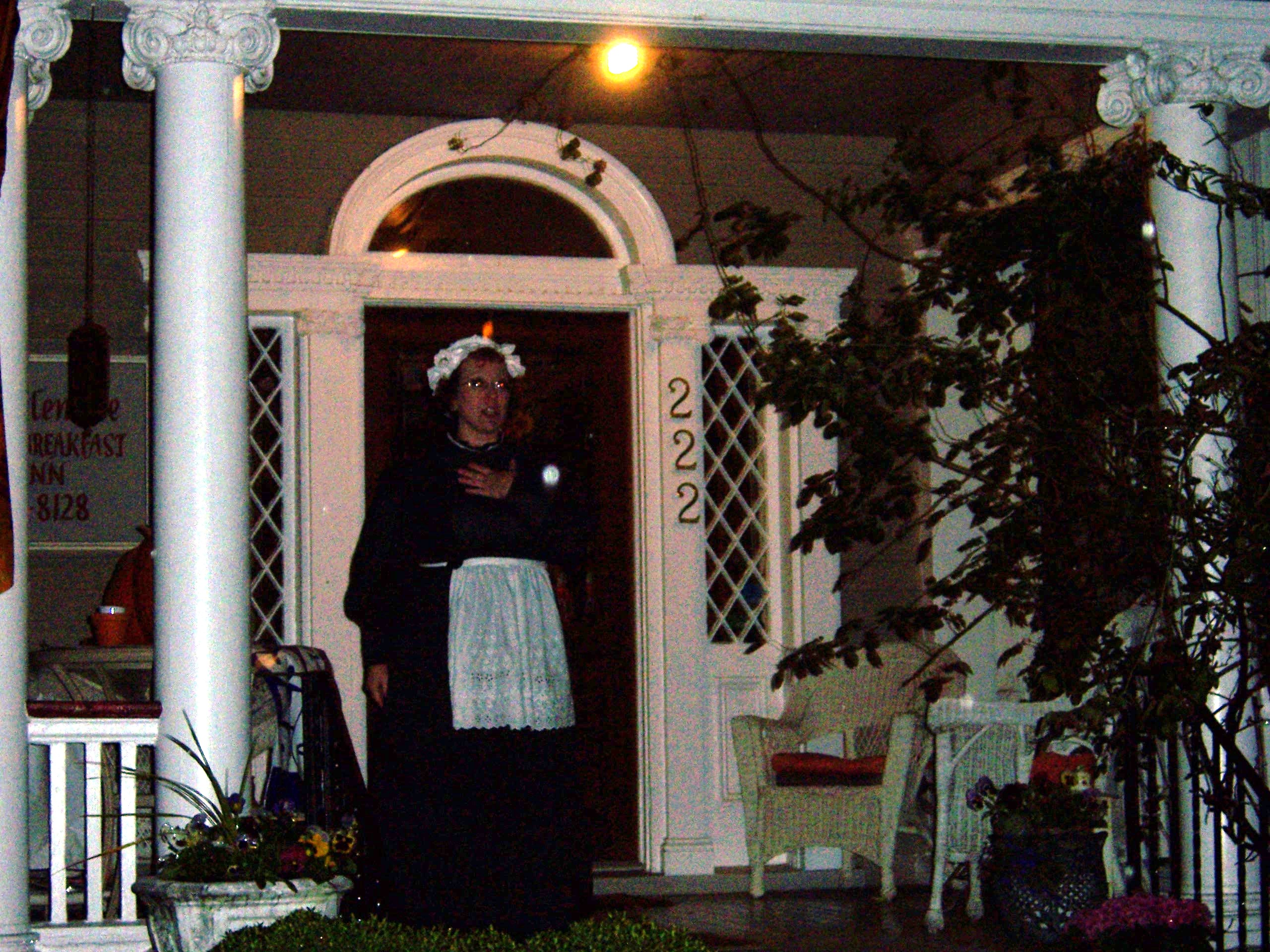 ghostwalk3.jpg